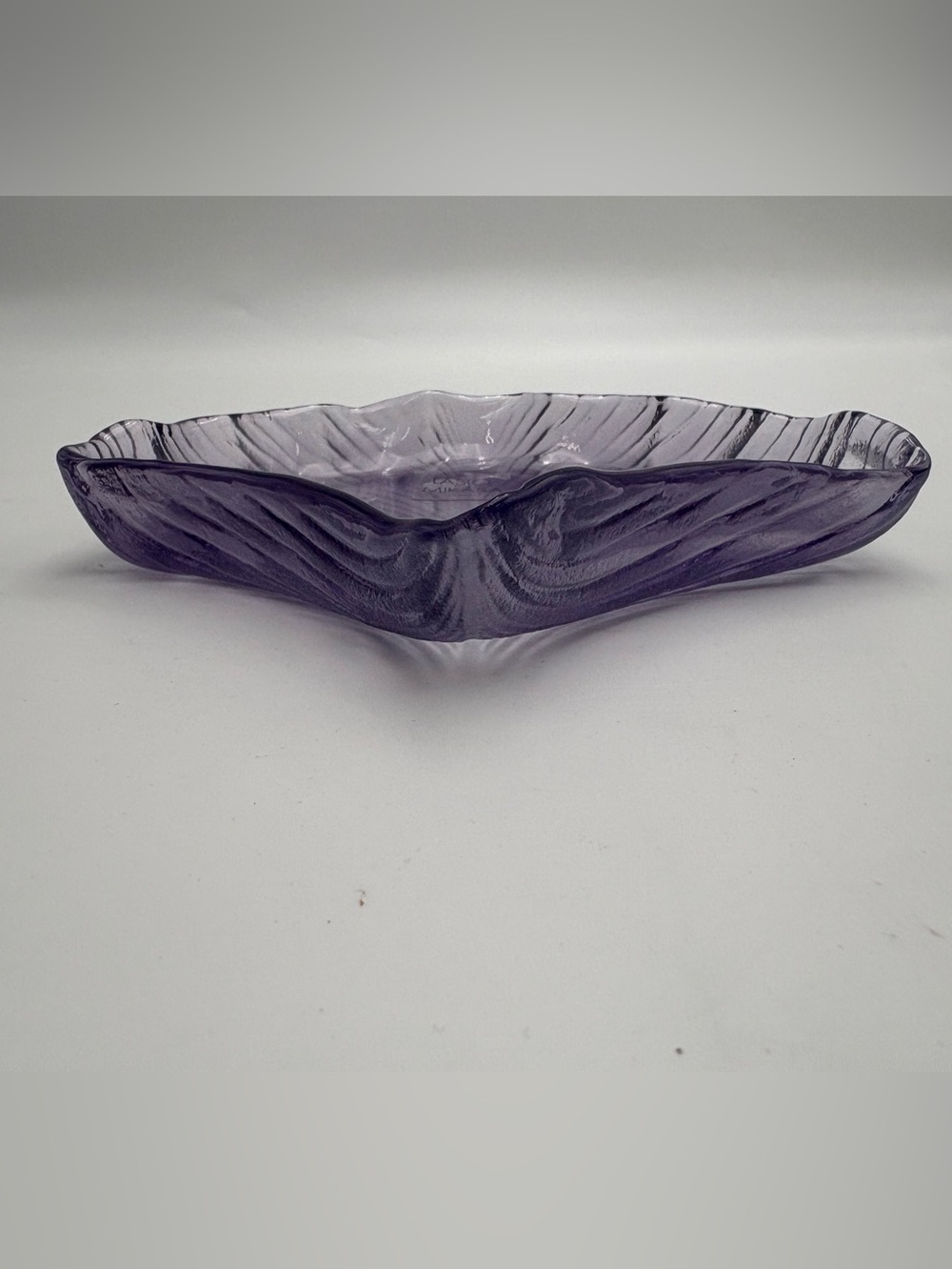 Laslo for Mikasa Sculpted Glass Decorative Ginko Leaf Trinket Dish - Amethyst - Picture 2 of 9